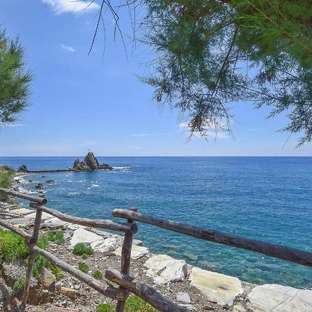 Nice Apartment In Moneglia With House Sea View Eksteriør bilde