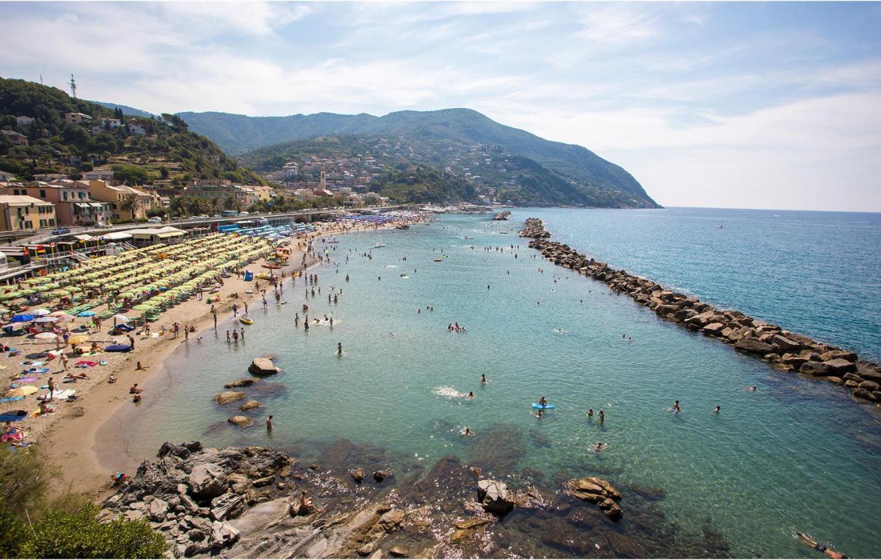 Nice Apartment In Moneglia With House Sea View Eksteriør bilde